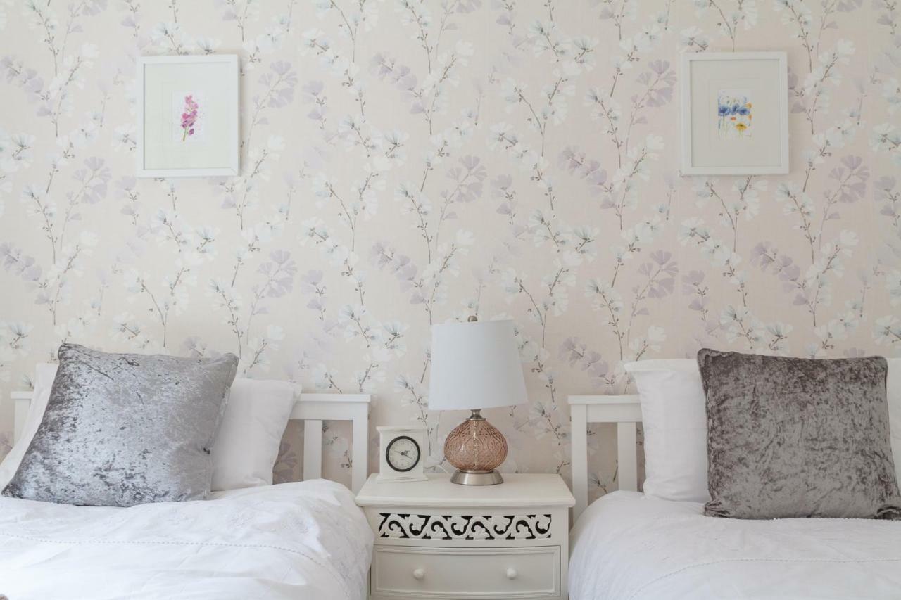 Celias Apartment Leek Ngoại thất bức ảnh
