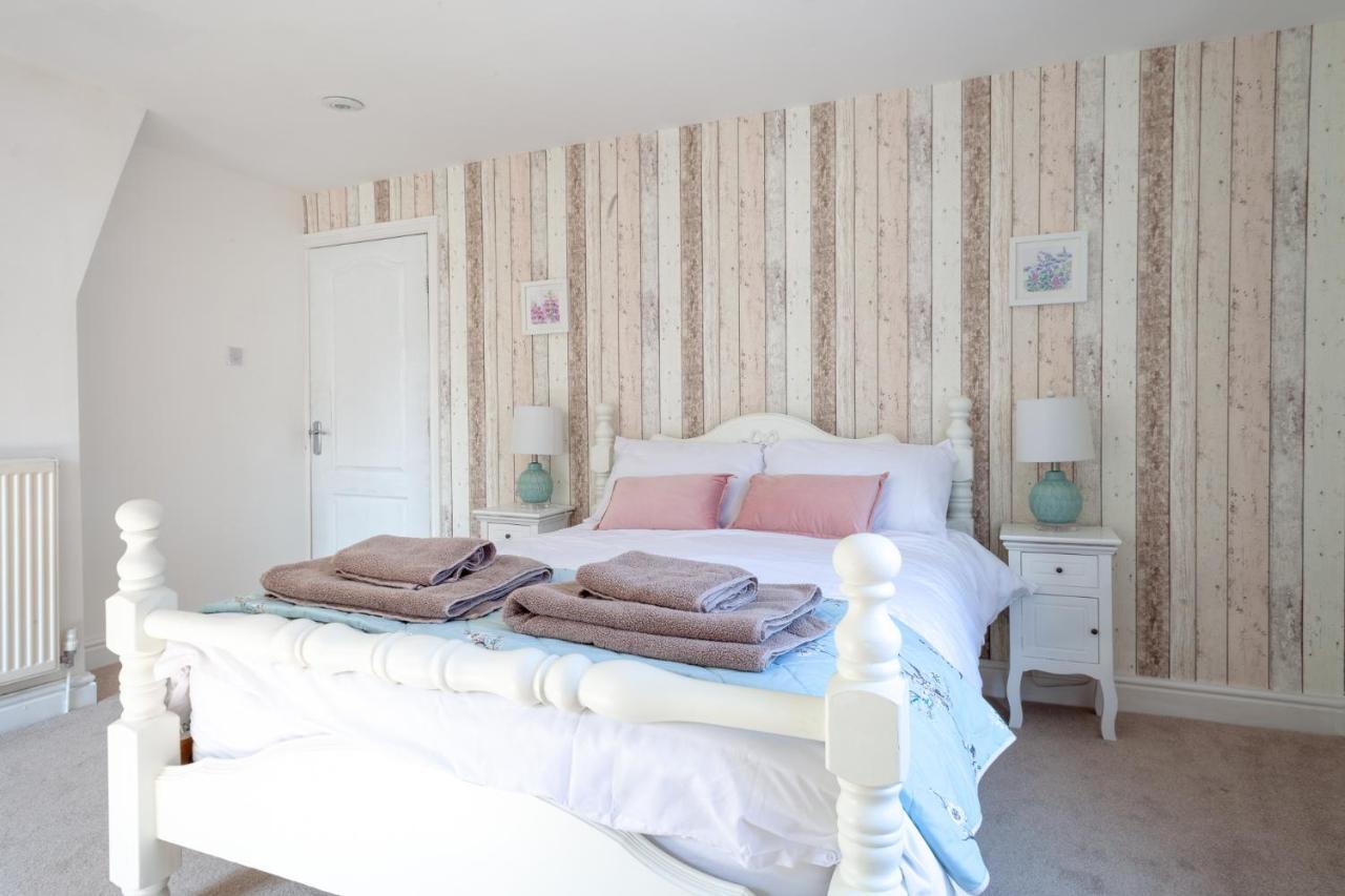 Celias Apartment Leek Ngoại thất bức ảnh