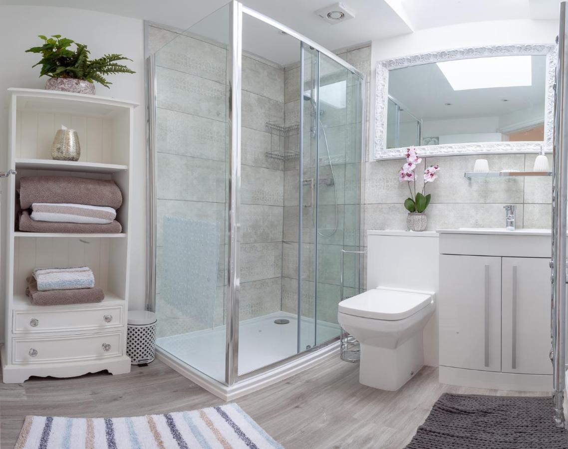 Celias Apartment Leek Ngoại thất bức ảnh